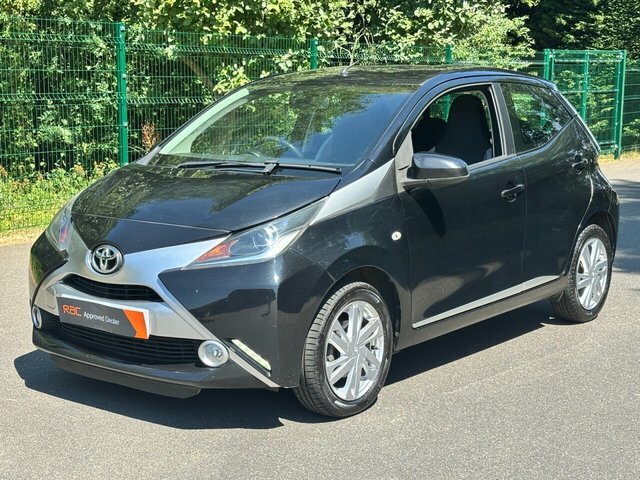 Toyota Aygo Vvt-i X-clusiv Hatchback Black #3