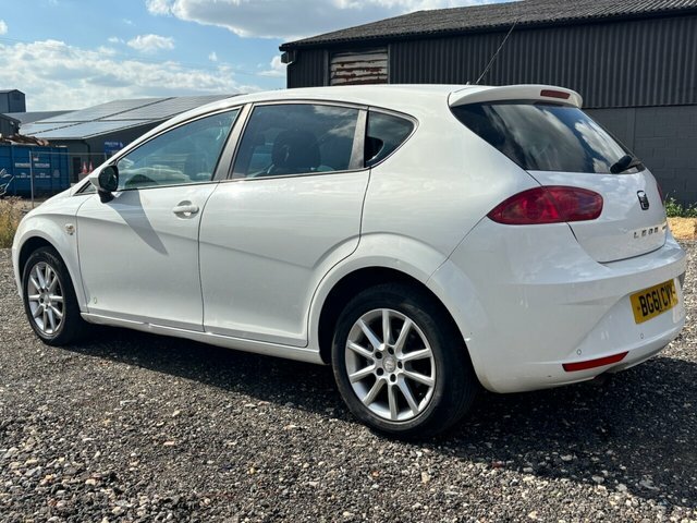 Seat Leon Tsi Se Copa Hatchback White #3