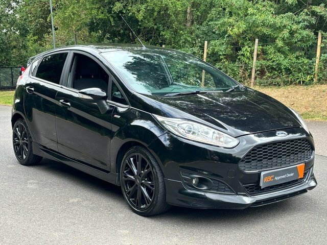 Ford Fiesta Ecoboost St-line Hatchback Black #5