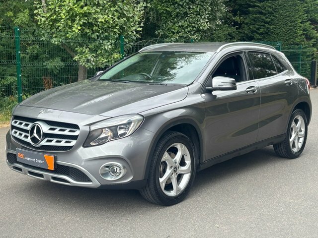 Mercedes-Benz GLA Class Gla200d Sport Suv KS18VVT Grey #3