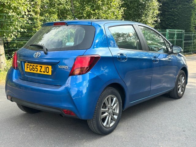 Toyota Yaris Dual Vvt-i Icon Hatchback Blue #2
