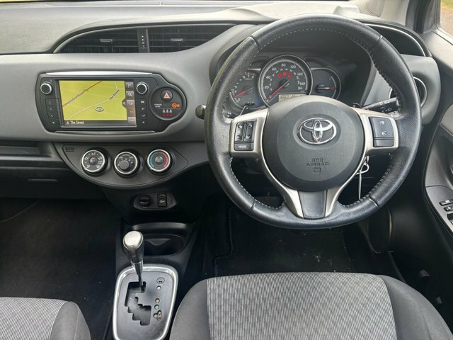 Toyota Yaris Dual Vvt-i Icon Hatchback Blue #6