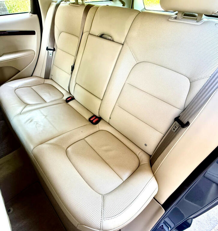Volvo V70 2.4 D5 Se Estate Euro 5 Ss 2 White #21
