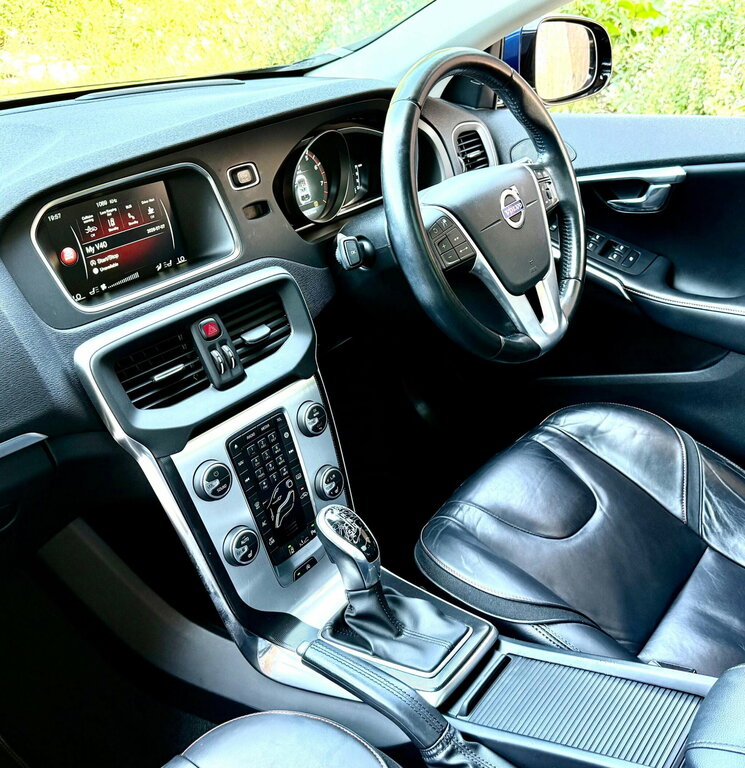 Volvo V40 1.6 D2 R-design Grey 0 Tax Heated Se Grey #23