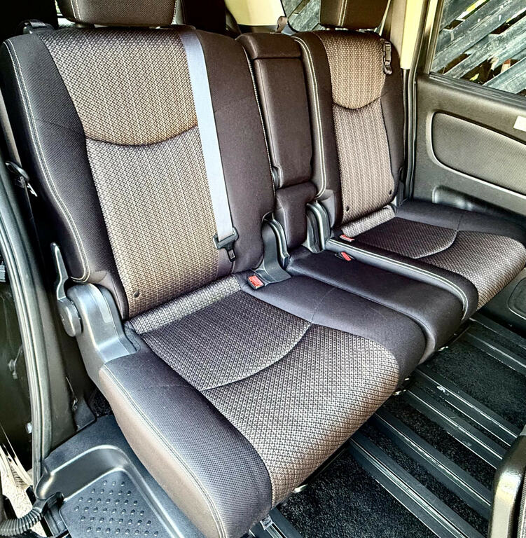 Nissan Serena Hybrid , , 8 Seater , Ulez , Fresh Imp White #22