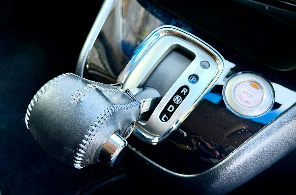 Nissan Serena Hybrid , , 8 Seater , Ulez , Fresh Imp White #40