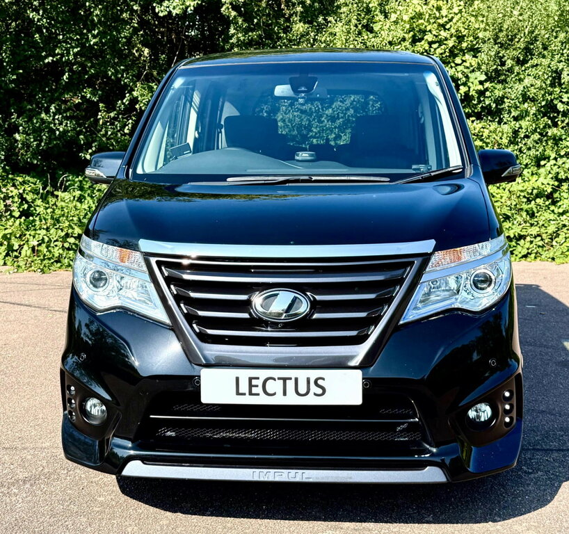 Nissan Serena 2.0 Highway Star 7 Seat Black #2