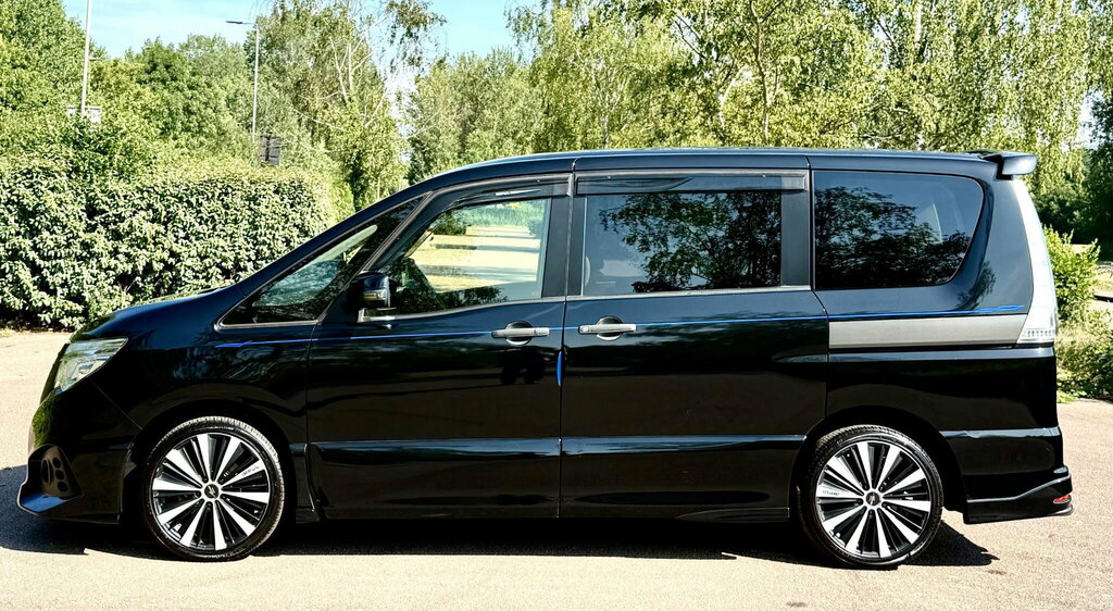 Nissan Serena 2.0 Highway Star 7 Seat Black #4