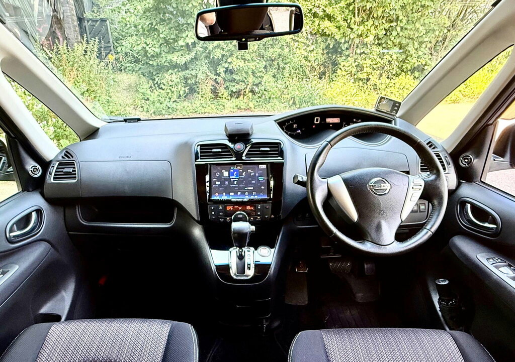 Nissan Serena Hybrid , , 8 Seater , Ulez , Fresh Imp White #18