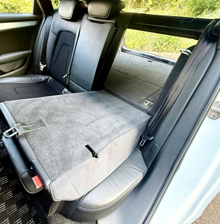 Audi A4 Avant 2L Se Technik Grey #42
