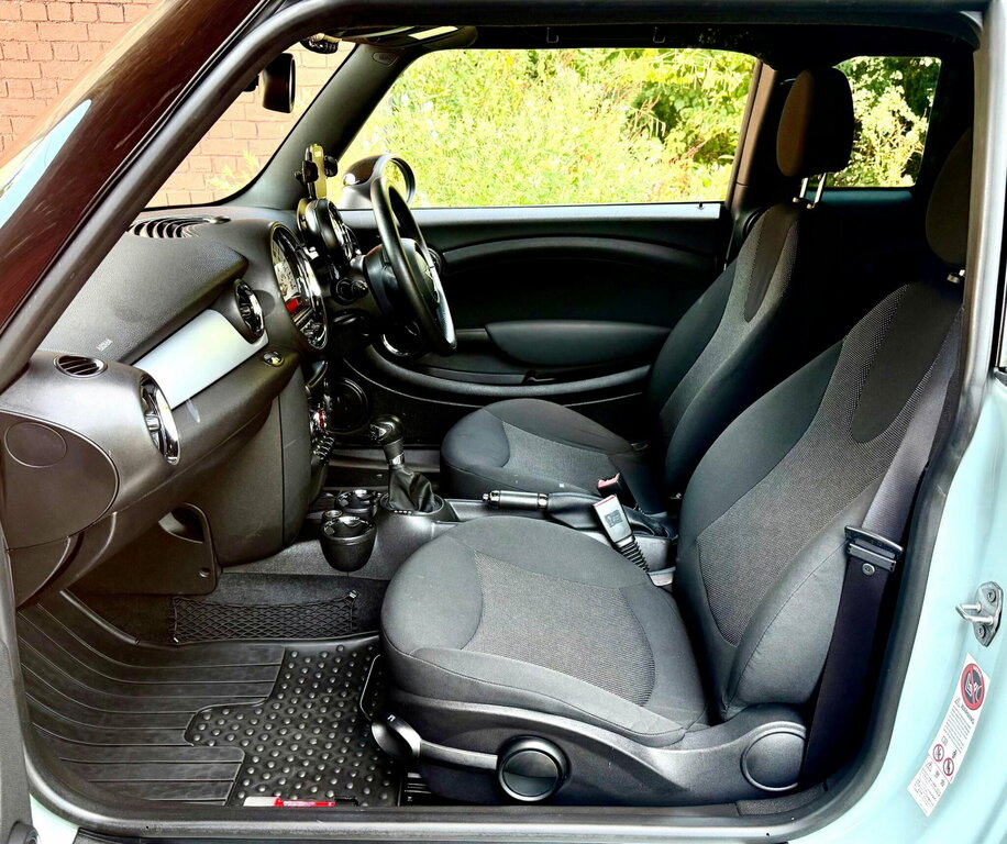 Mini Clubman Estate Brown #33