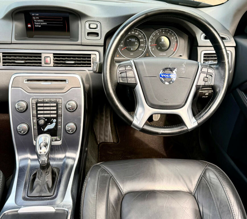 Volvo V70 Blue #21