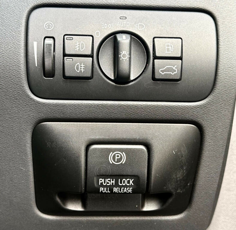 Volvo V70 Blue #42
