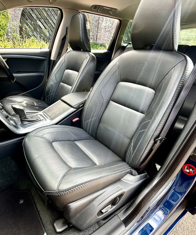 Volvo V70 Blue #29