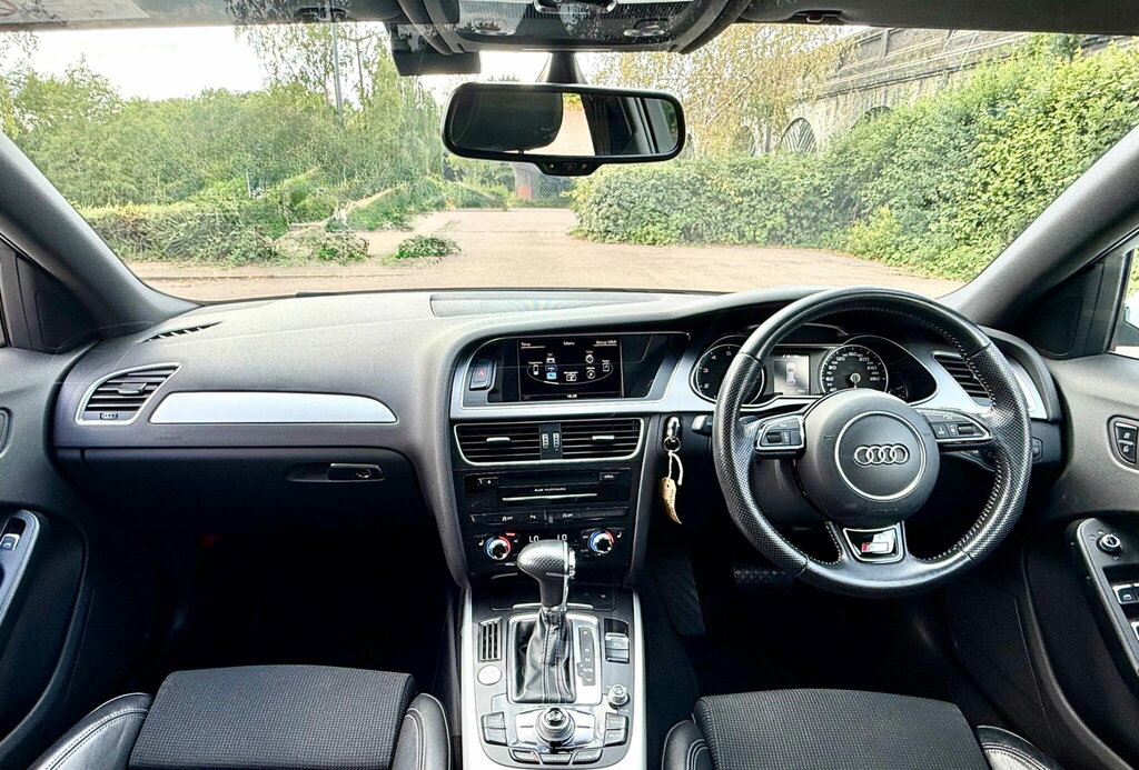 Audi A4 Avant Estate Blue #31