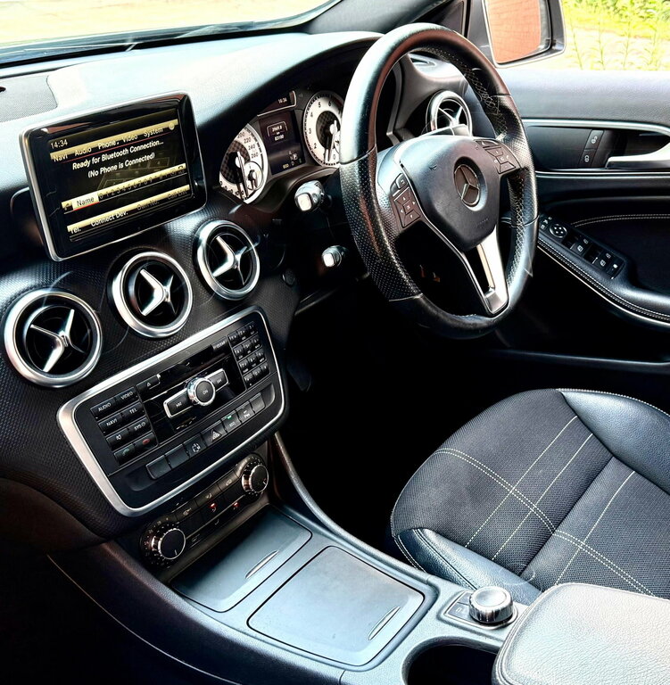 Mercedes-Benz A Class Hatchback Blue #19