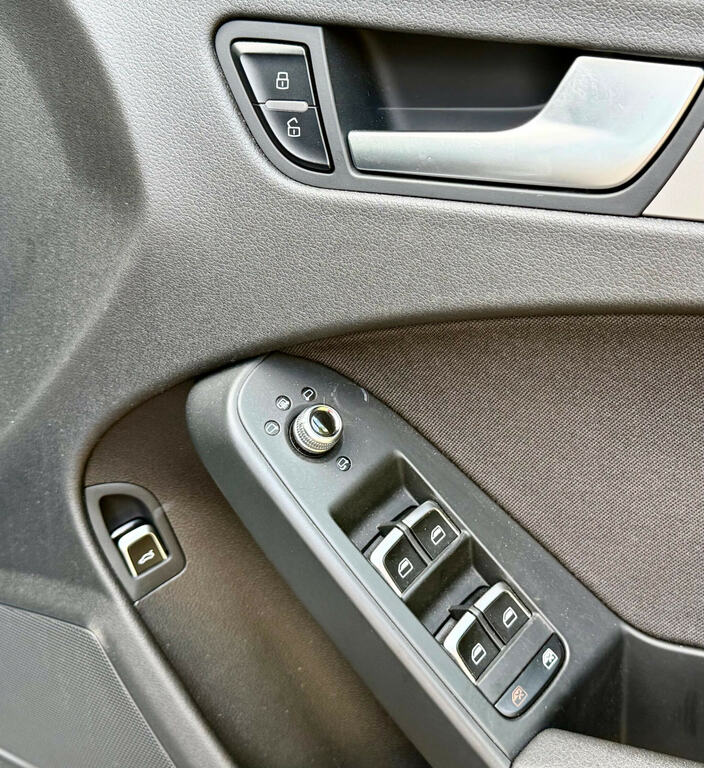 Audi A4 1.8T Fsi 170 S Line Grey #43