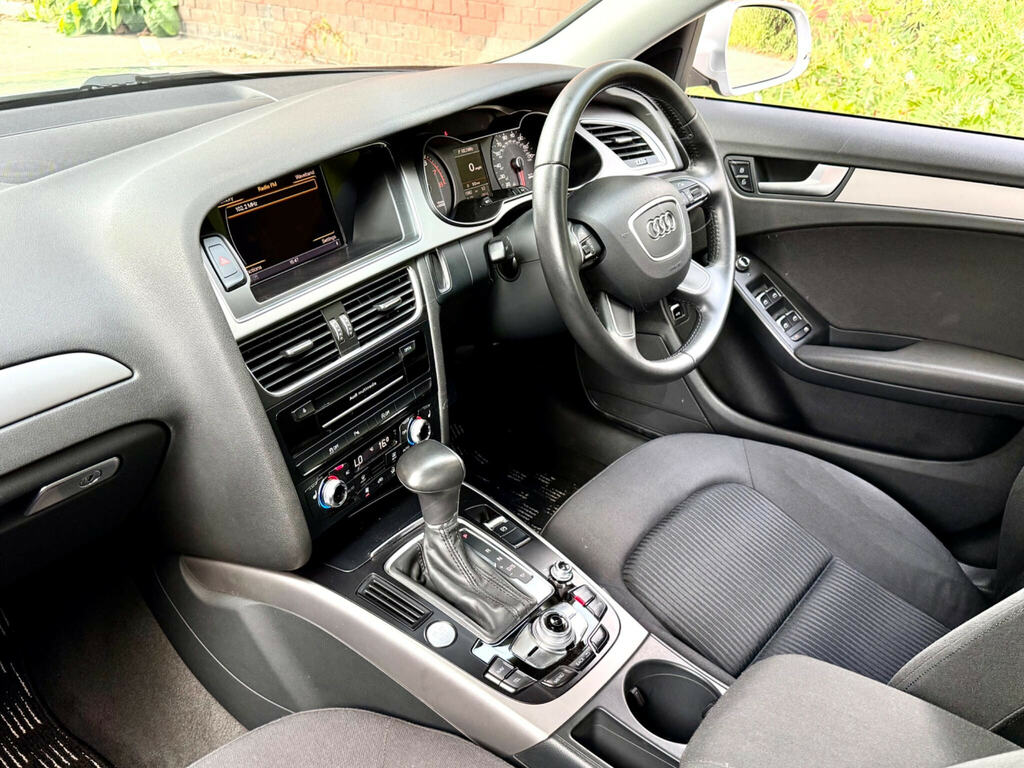 Audi A4 1.8T Fsi 170 S Line Grey #22
