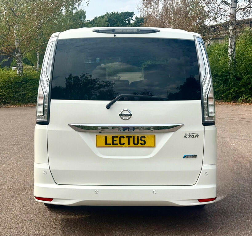 Nissan Serena Mpv White #8
