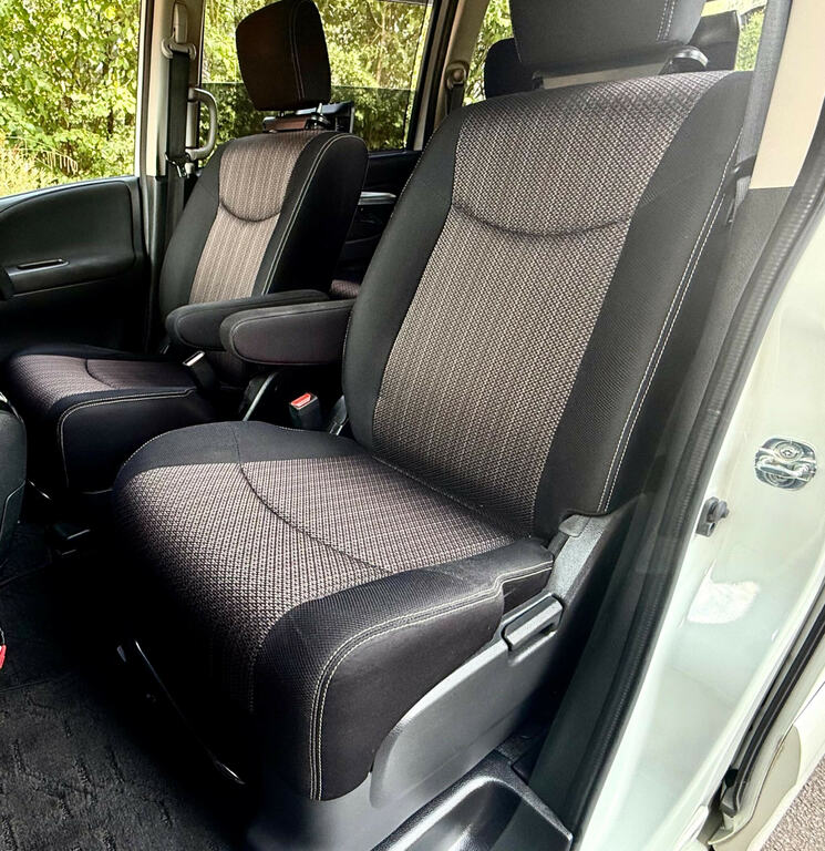 Nissan Serena Mpv White #30
