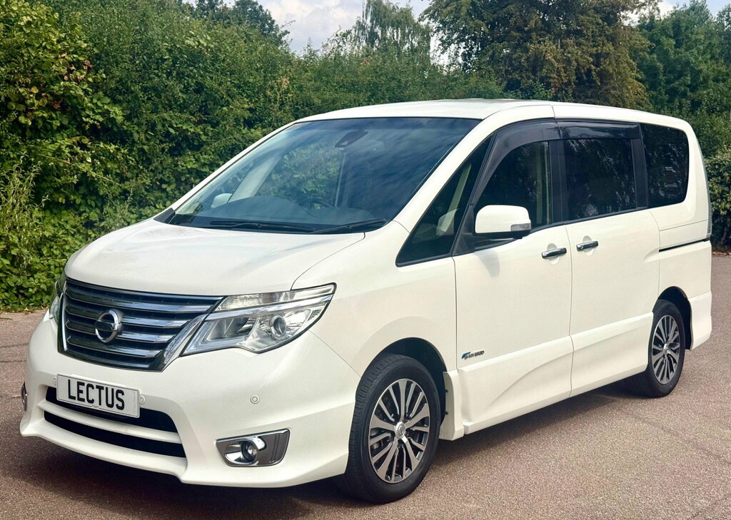 Nissan Serena 2.0 Hybrid Highway Star Advanced Safety White #4