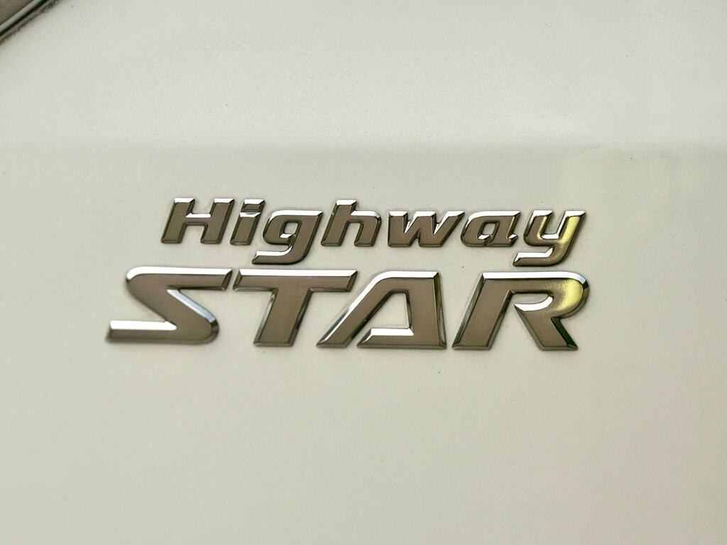 Nissan Serena Mpv White #11