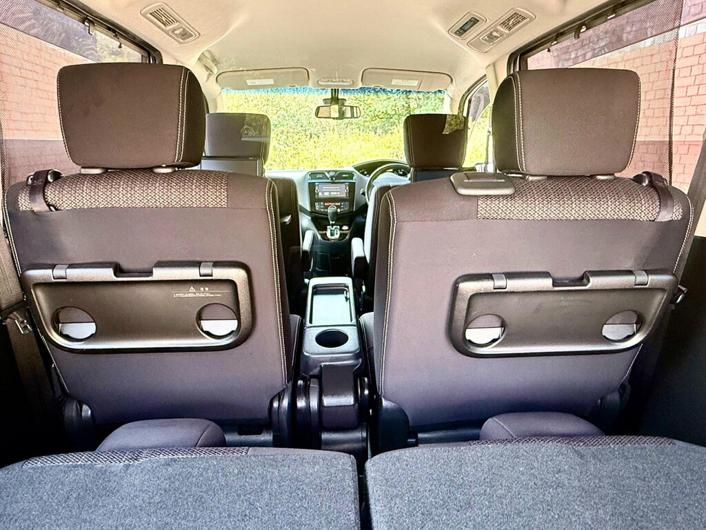Nissan Serena Mpv White #32
