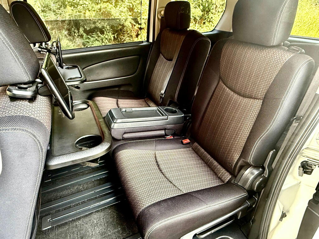 Nissan Serena Mpv White #29