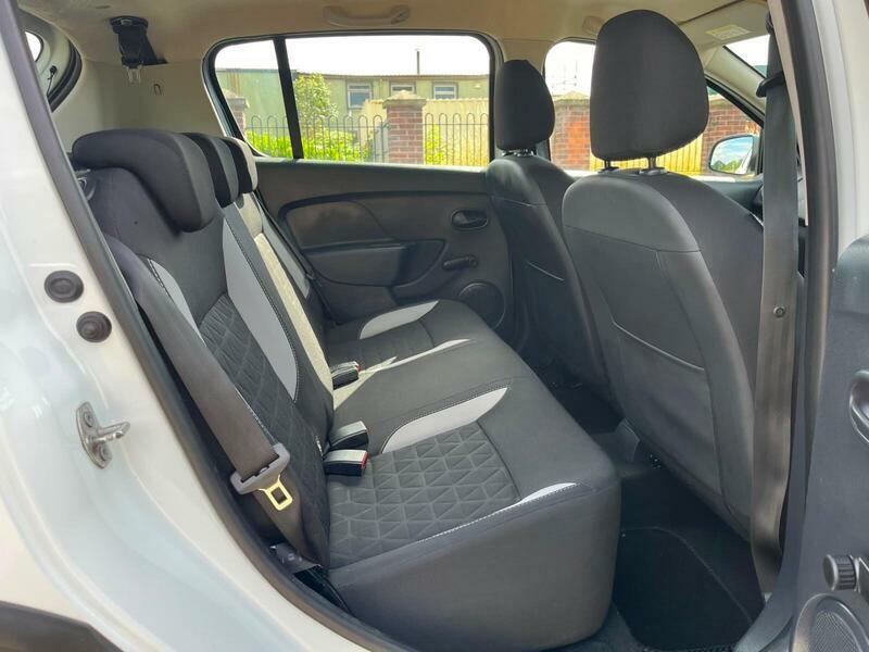 Dacia Sandero Stepway 0.9 Tce Ambiance Hatchback Euro White #8