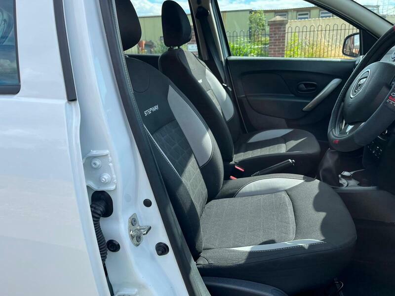 Dacia Sandero Stepway 0.9 Tce Ambiance Hatchback Euro White #9