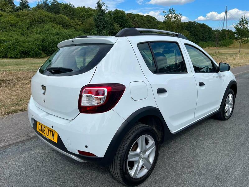Dacia Sandero Stepway 1.5 Dci Laureate Euro 6 Ss White #2