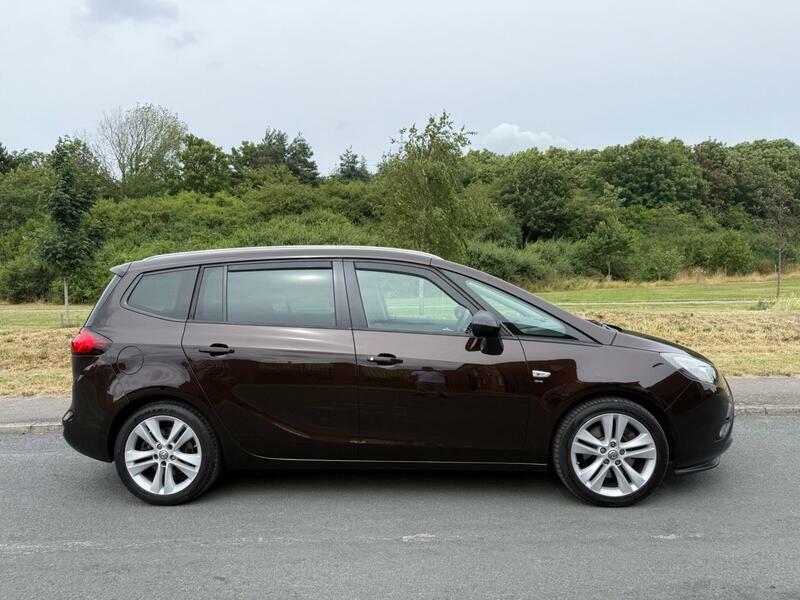 Vauxhall Zafira Tourer 2.0 Cdti Sri Euro 5 Brown