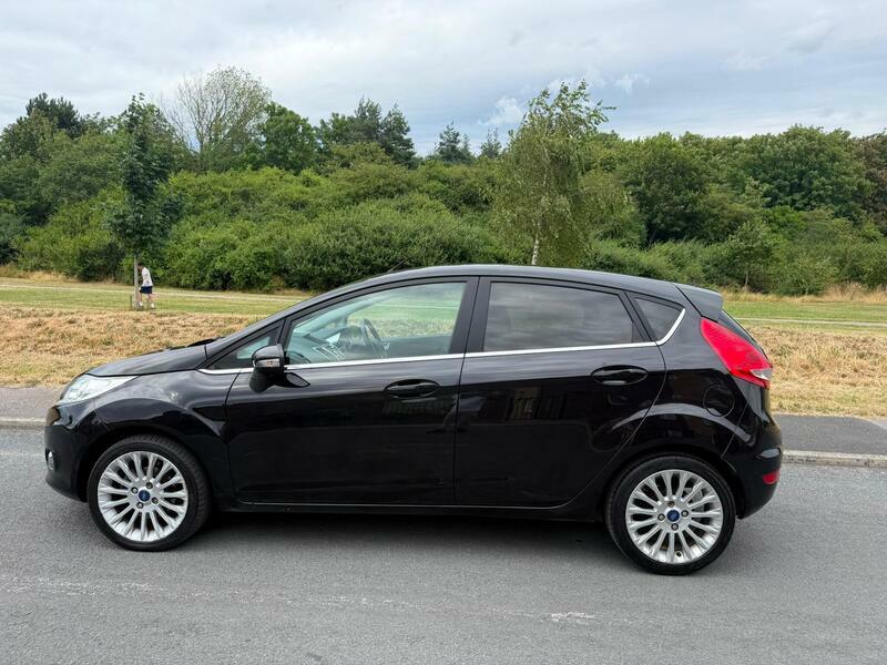 Ford Fiesta 1.4 Tdci Dpf Titanium Hatchback Silver #4
