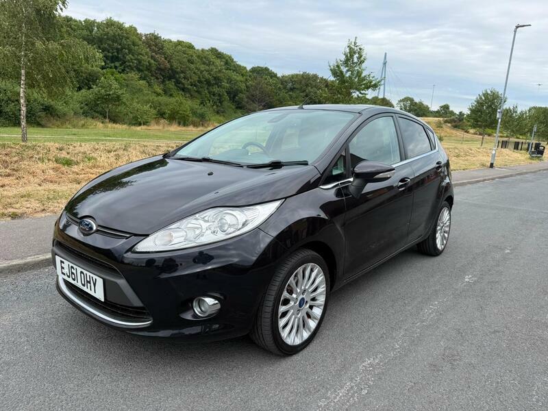 Ford Fiesta 1.4 Tdci Dpf Titanium Hatchback Silver #5