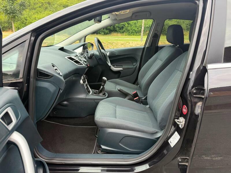 Ford Fiesta 1.4 Tdci Dpf Titanium Hatchback Silver #6