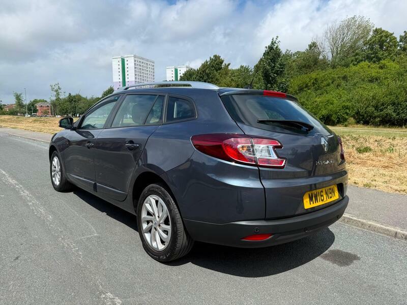 Renault Megane 1.5 Dci Dynamique Nav Sport Tourer Euro 6 Ss Grey #3
