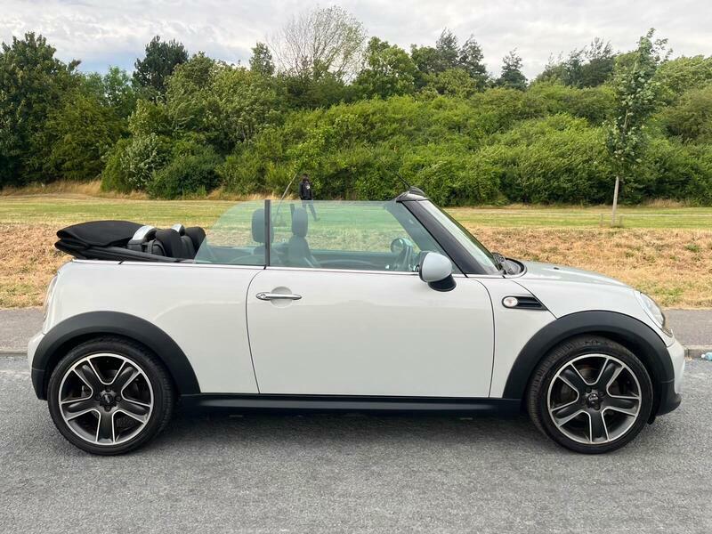 Mini Convertible 1.6 Cooper D Soho Euro 5 Ss Silver