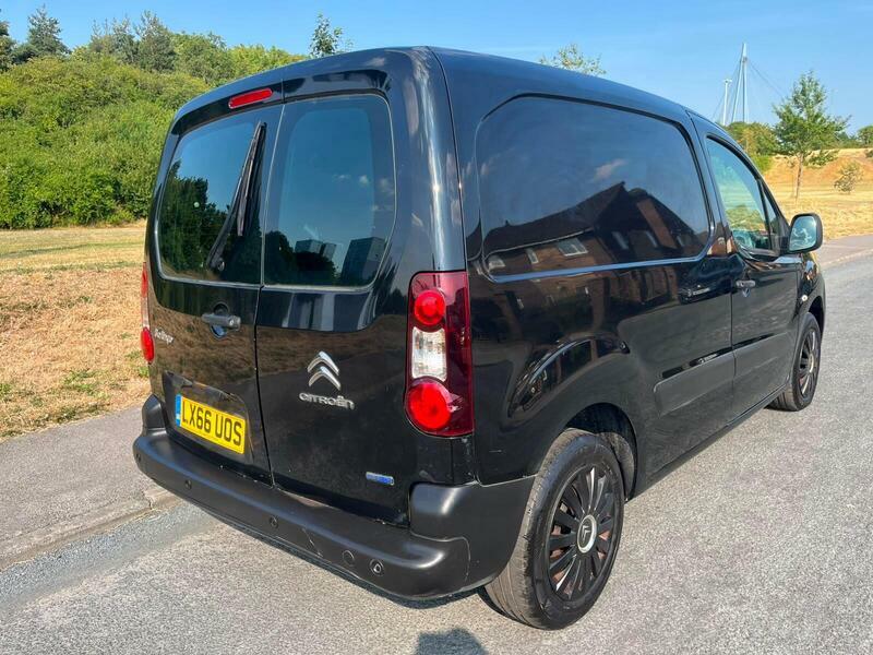 Citroen Berlingo 1.6 Bluehdi 625 Enterprise L1 LX66UOS Black #2