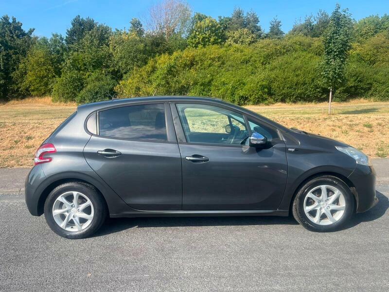 Peugeot 208 1.4 Hdi Style Euro 5 Grey