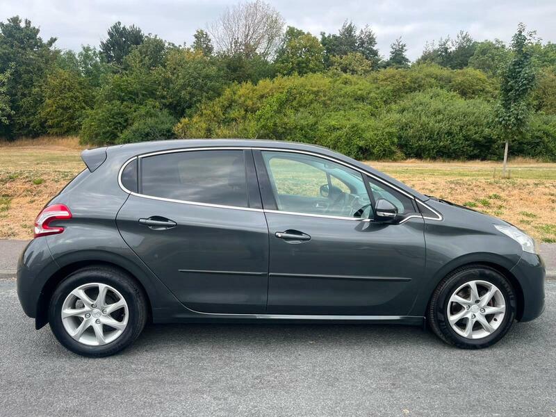 Peugeot 208 1.4 E-hdi Allure Egc Euro 5 Ss Grey