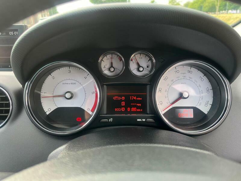 Peugeot 308 CC E-hdi Cc Active Navigation Version Fap 2-Door Silver #20