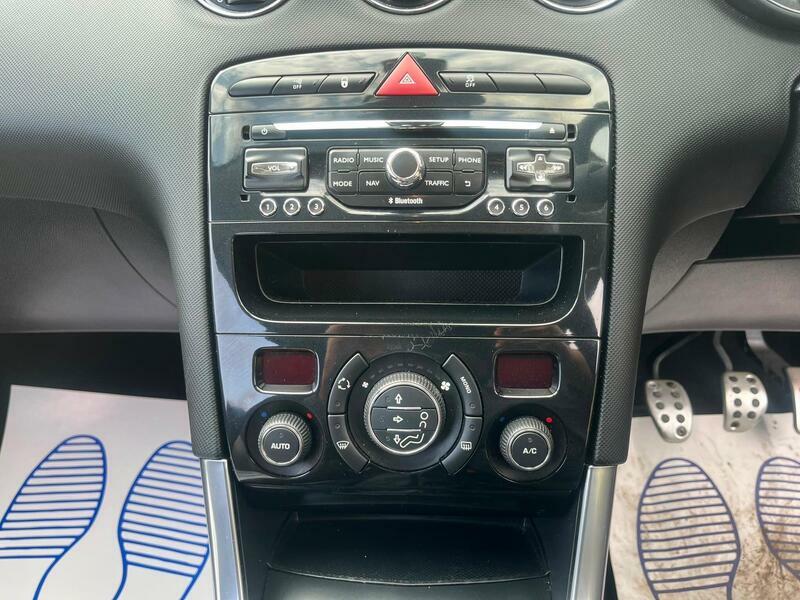 Peugeot 308 CC E-hdi Cc Active Navigation Version Fap 2-Door Silver #18