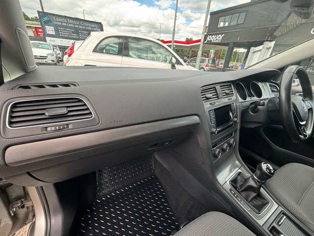 Volkswagen Golf Convertible 1.4 Tsi S Cabriolet Euro 5 20136 White #30