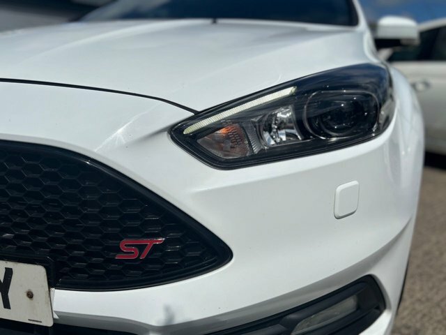 Ford Focus Focus St-3 Tdci White #6
