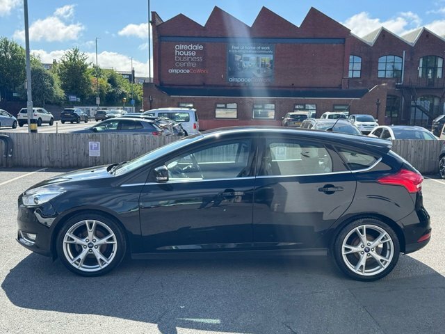 Ford Focus Hatchback EJ16XVK Black #6