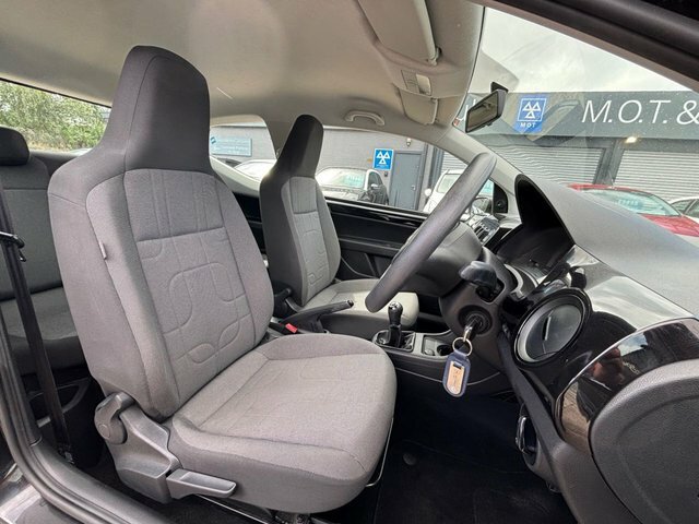 Volkswagen Up 1.0 Groove Up Euro 5 White #36