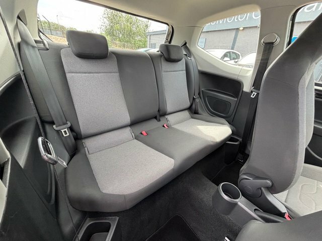 Volkswagen Up 1.0 Groove Up Euro 5 White #35
