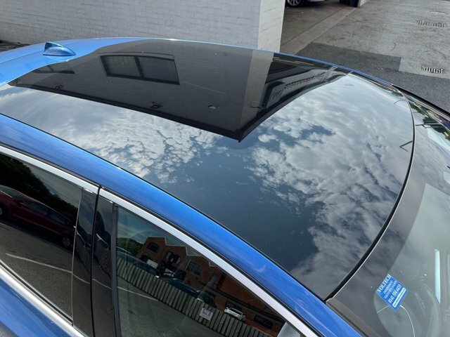 Volvo V40 Hatchback Blue #2