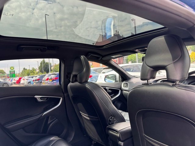 Volvo V40 2.0 D2 R-design Grey 1 Owner 0 Tax Bluetoot Grey #28