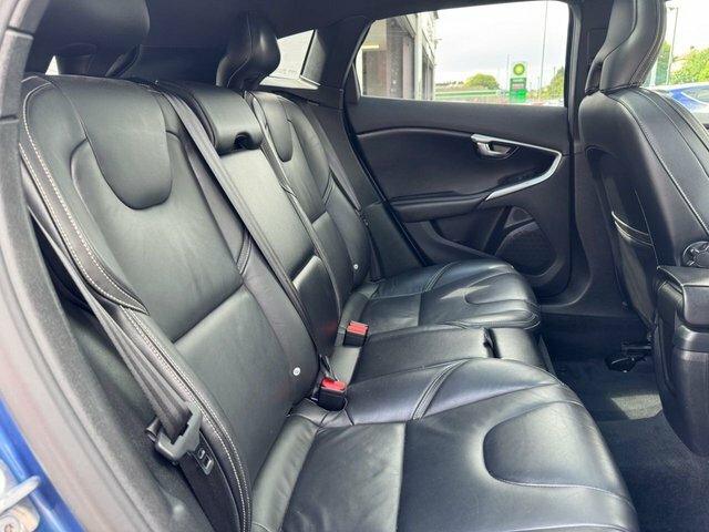 Volvo V40 2.0 D2 R-design Grey 1 Owner 0 Tax Bluetoot Grey #24